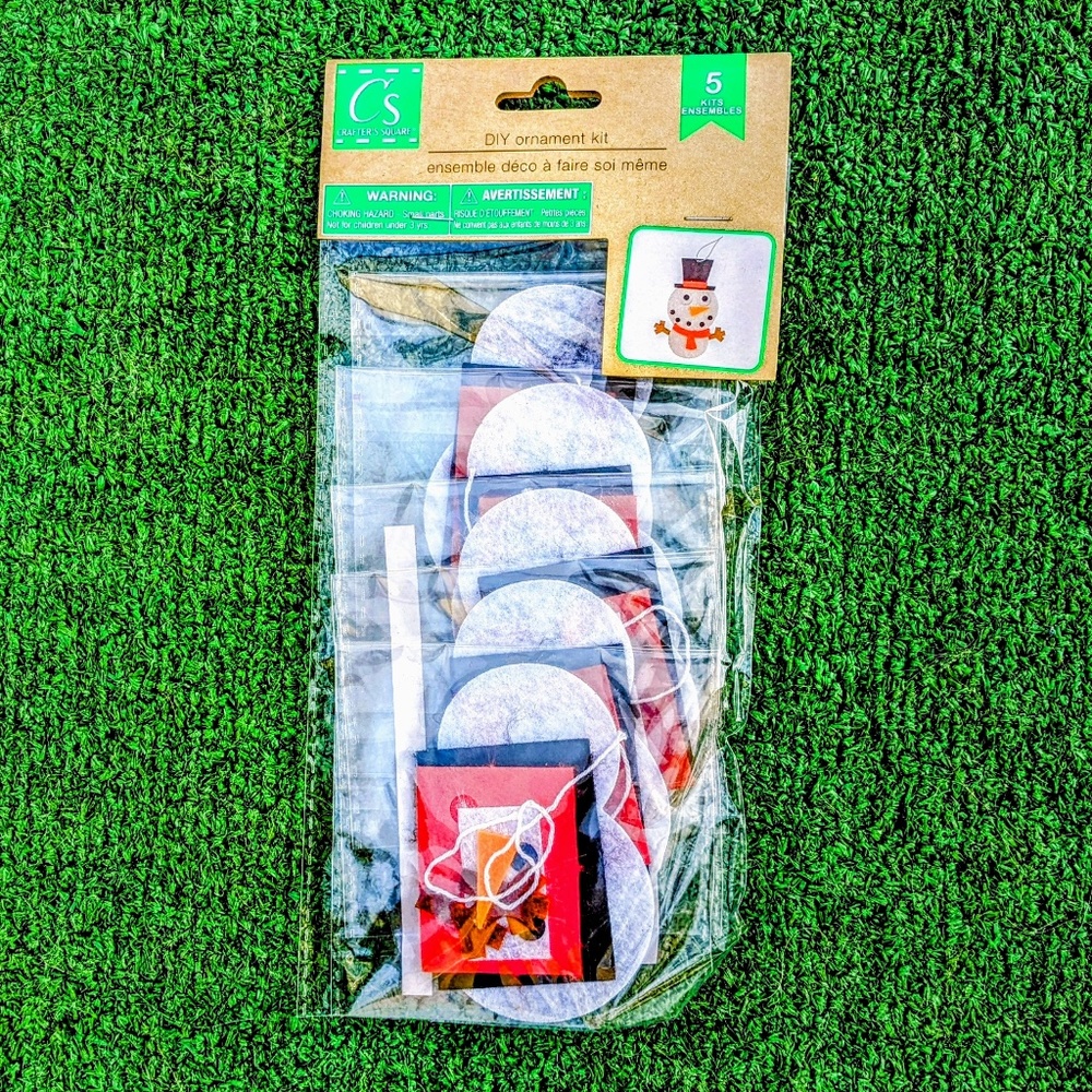DIY Crafter’s Square Do-it-Yourself Snowman Felt Christmas Ornament 5-Pc Set NIP